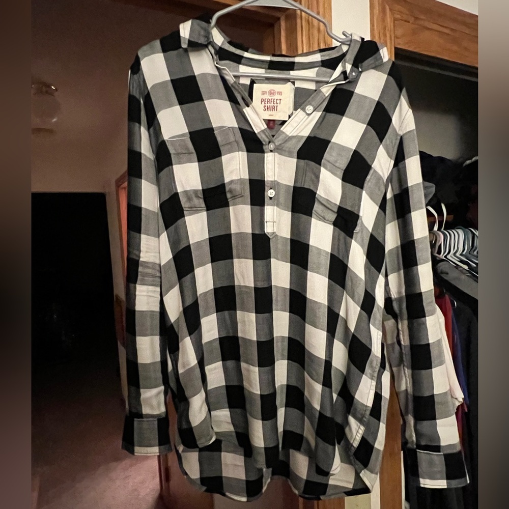 Black and white checkered long sleeve shirt